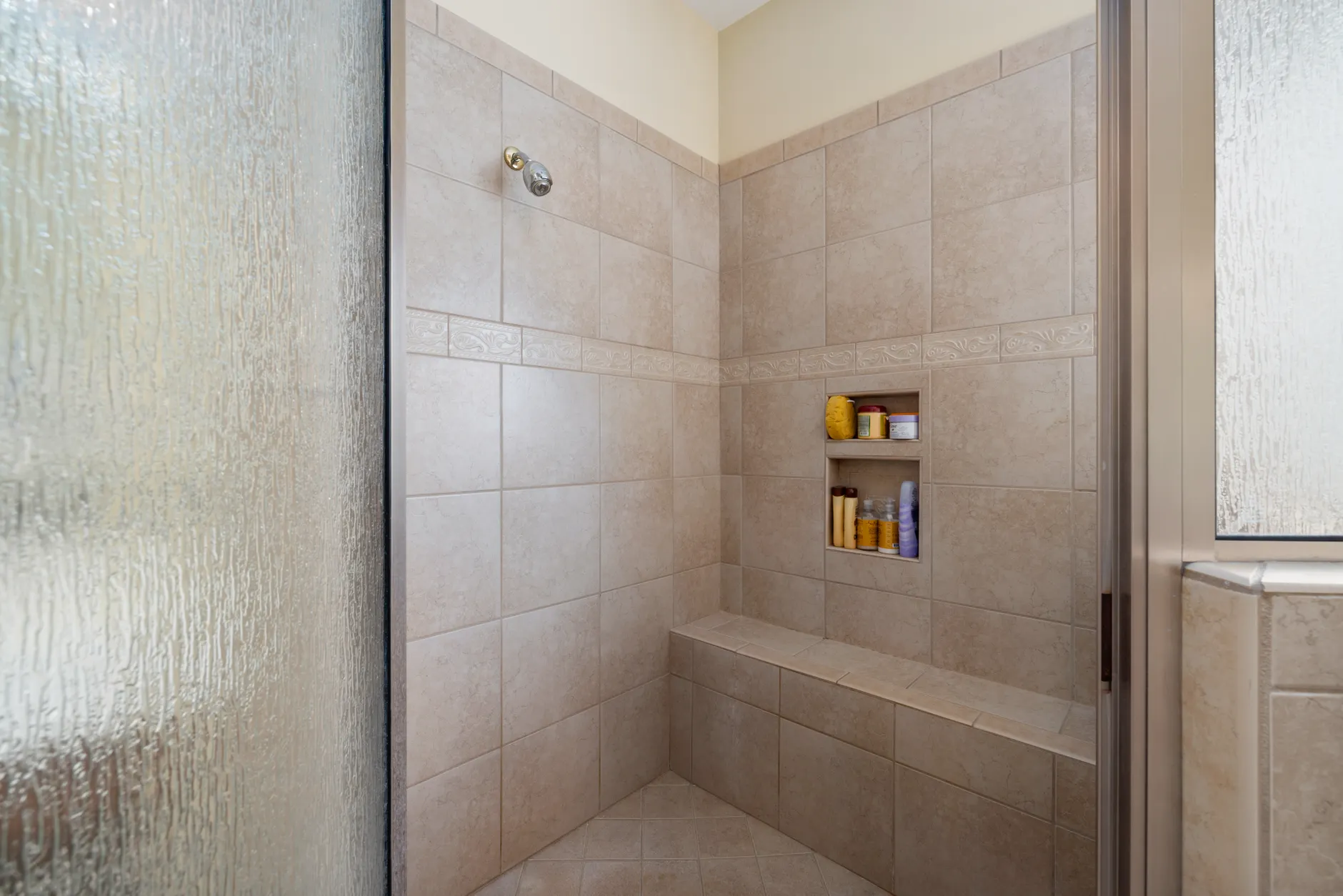 Walk-In & Zero-Threshold Showers