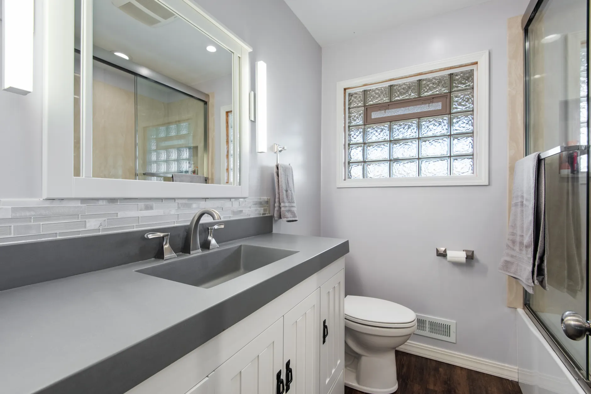 Twin Vanities, Stone Tops & Tile