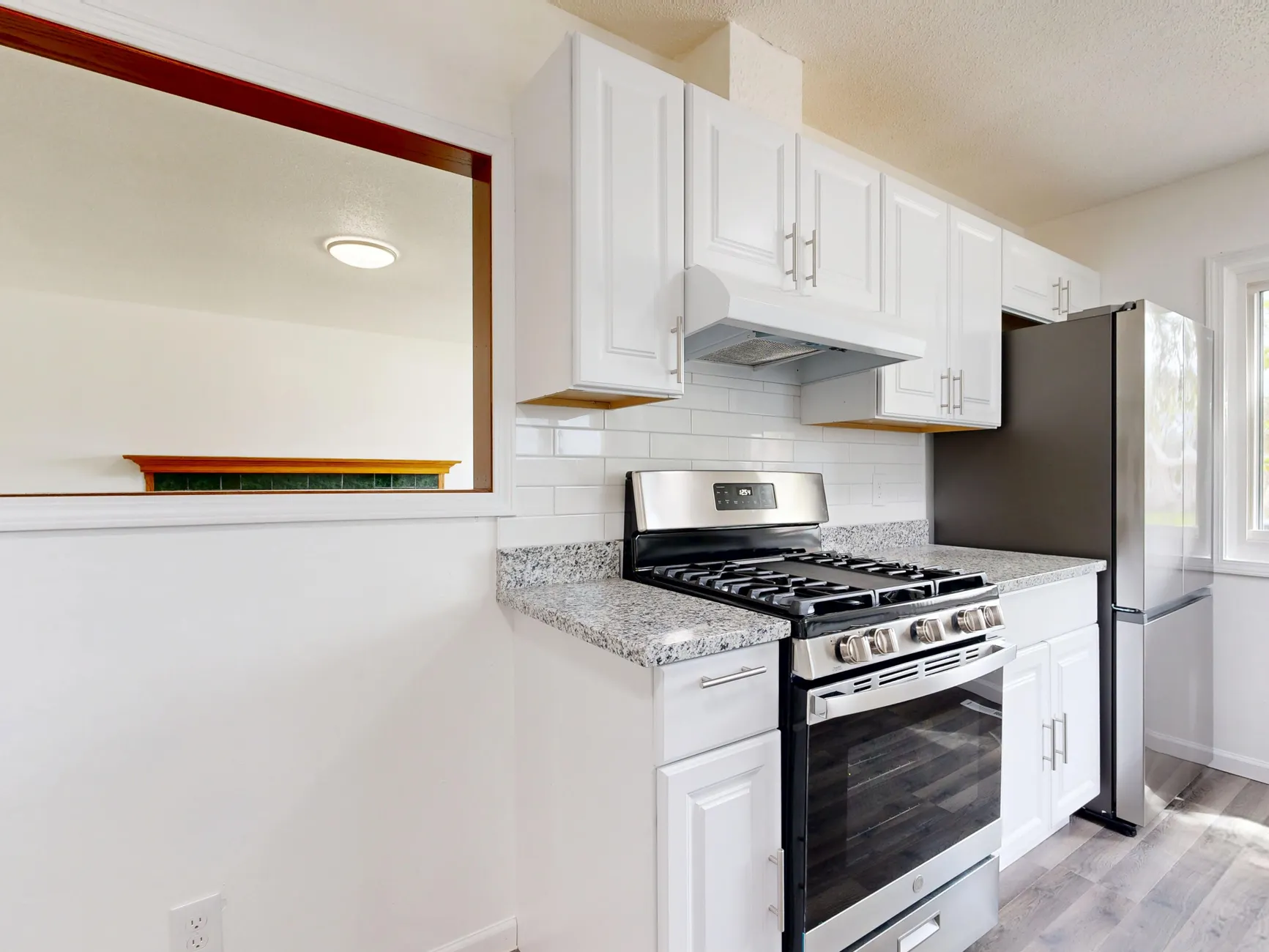 Custom Cabinets, Islands & Pantries Built to the House