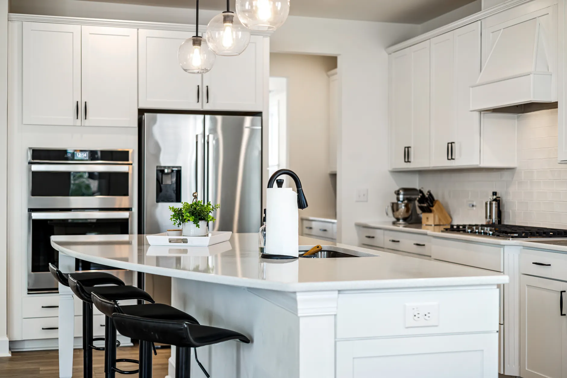Stone Counters & Tile Set to Hold Up